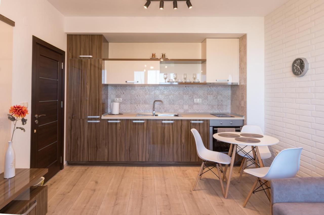 City Apartments Triumph Varna Exterior photo